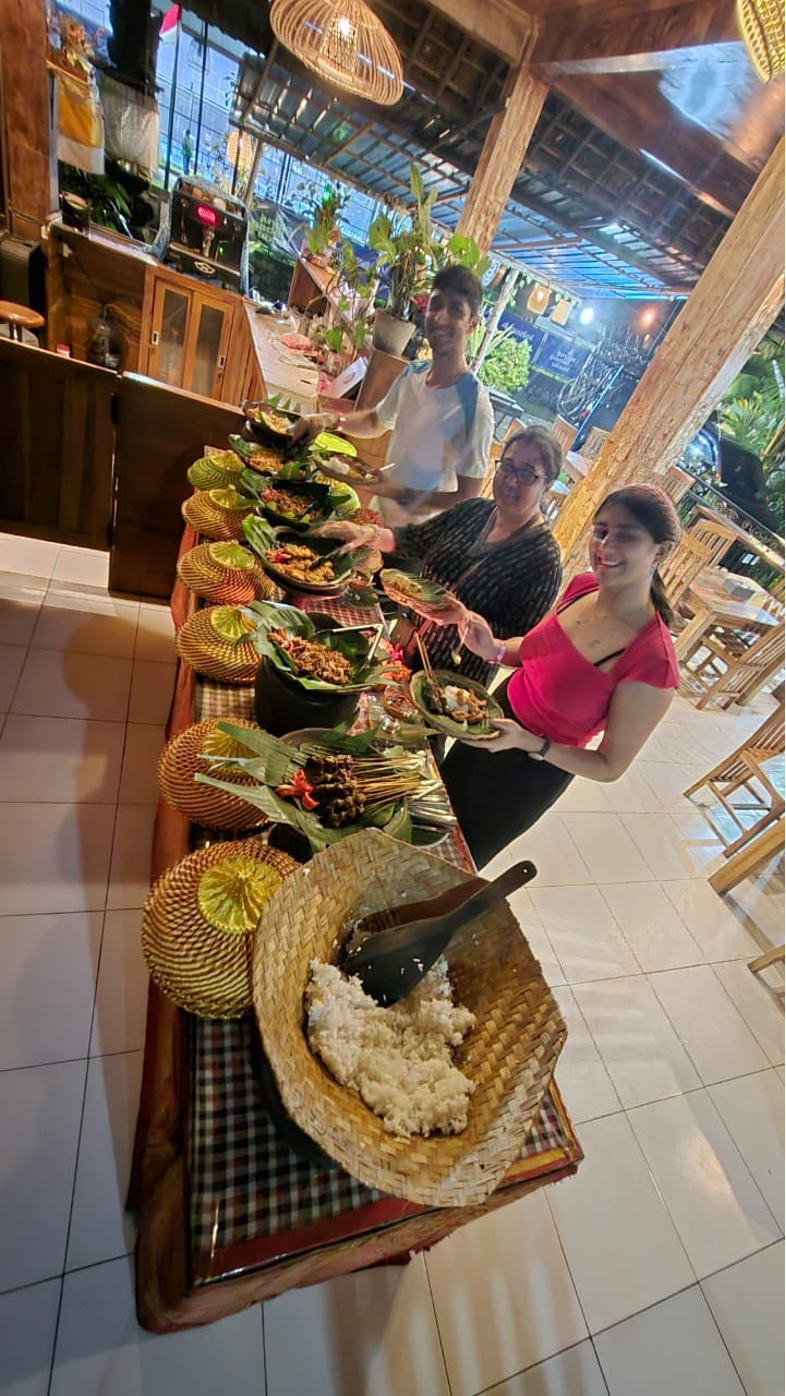 Balinese Meal & Relaxing Finish